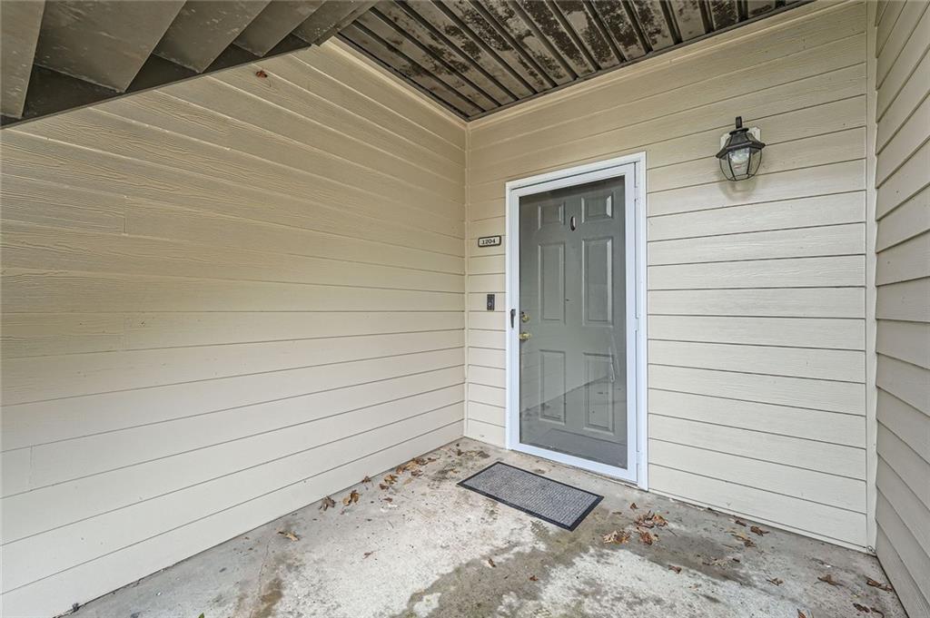1204 Lake Pointe Circle