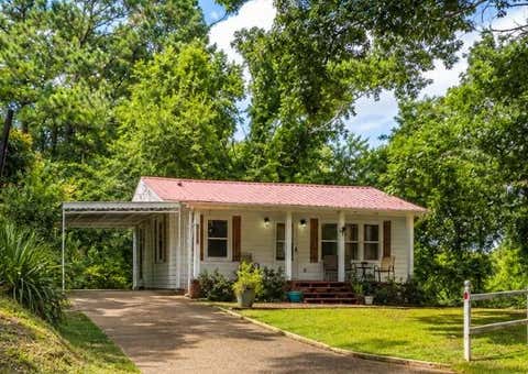 Homes For Sale - 3617 Winland Drive<br/> Whitfield County, Dalton, GA 30721