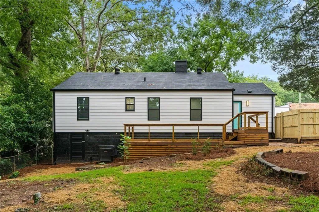 Atlanta, Georgia 30310, United States, 5 Bedrooms Bedrooms, ,4 BathroomsBathrooms,Residential,Coming Soon,173792