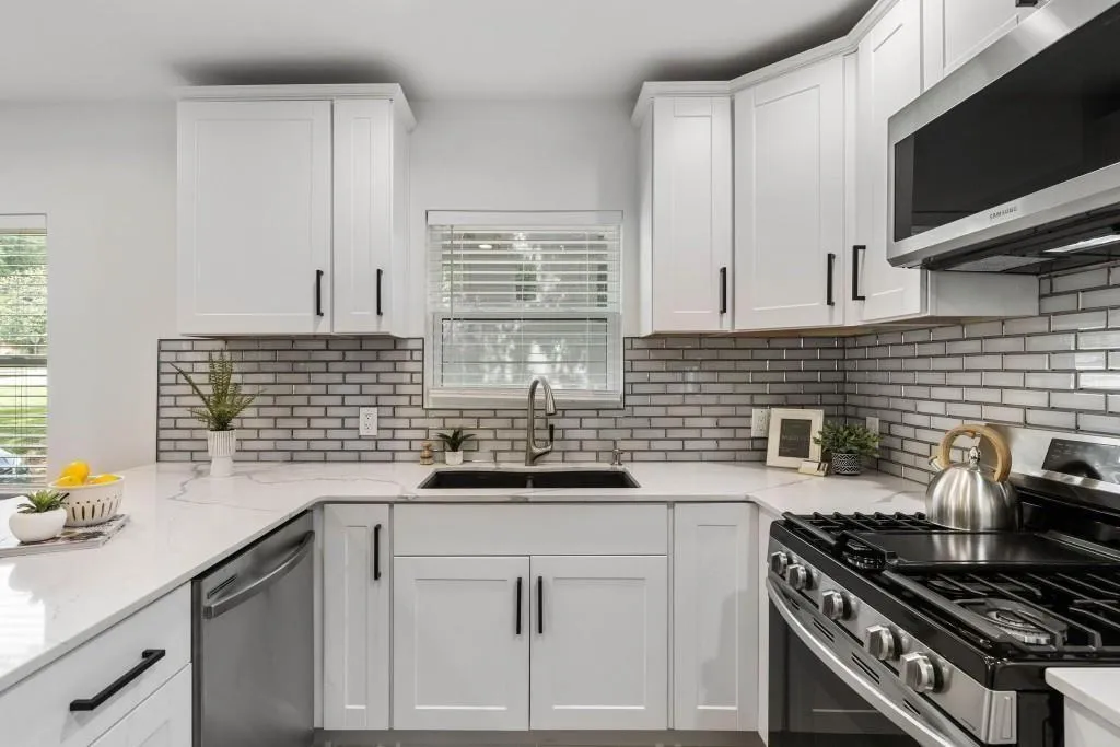 Atlanta, Georgia 30310, United States, 5 Bedrooms Bedrooms, ,4 BathroomsBathrooms,Residential,Coming Soon,173792