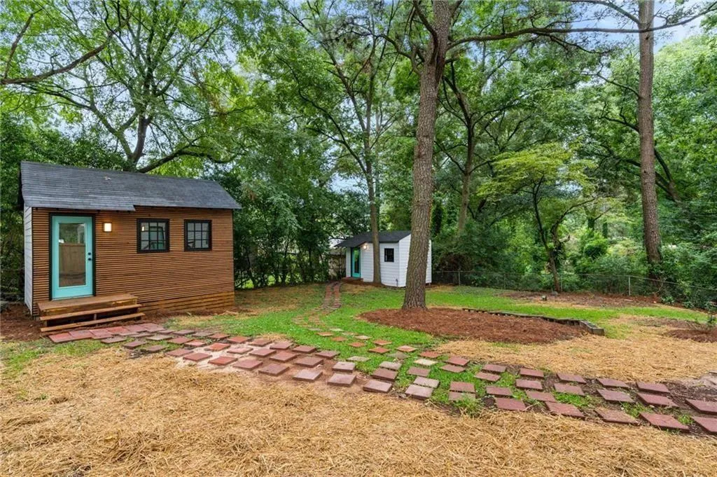 Atlanta, Georgia 30310, United States, 5 Bedrooms Bedrooms, ,4 BathroomsBathrooms,Residential,Coming Soon,173792