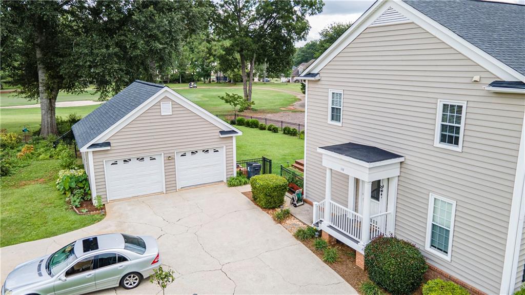 148 White Oak Drive
