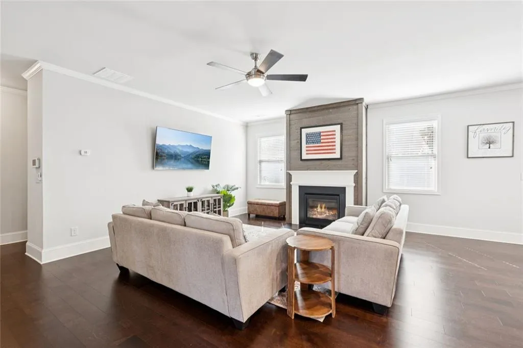 Cumming, Georgia 30028, United States, 4 Bedrooms Bedrooms, ,3 BathroomsBathrooms,Residential,Active,229242