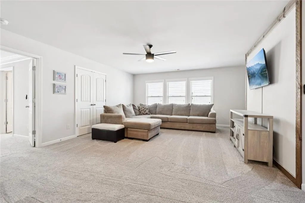 Cumming, Georgia 30028, United States, 4 Bedrooms Bedrooms, ,3 BathroomsBathrooms,Residential,Active,229242