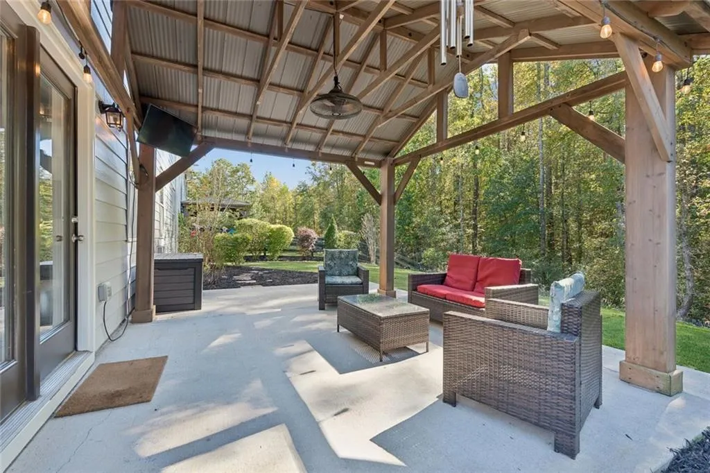 Cumming, Georgia 30028, United States, 4 Bedrooms Bedrooms, ,3 BathroomsBathrooms,Residential,Active,229242