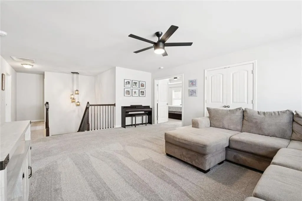 Cumming, Georgia 30028, United States, 4 Bedrooms Bedrooms, ,3 BathroomsBathrooms,Residential,Active,229242