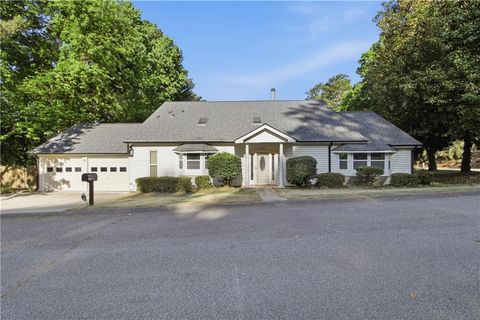 Photo of 2988 Chipmunk Trail SE, Marietta, GA 30067 (MLS # 7757197)