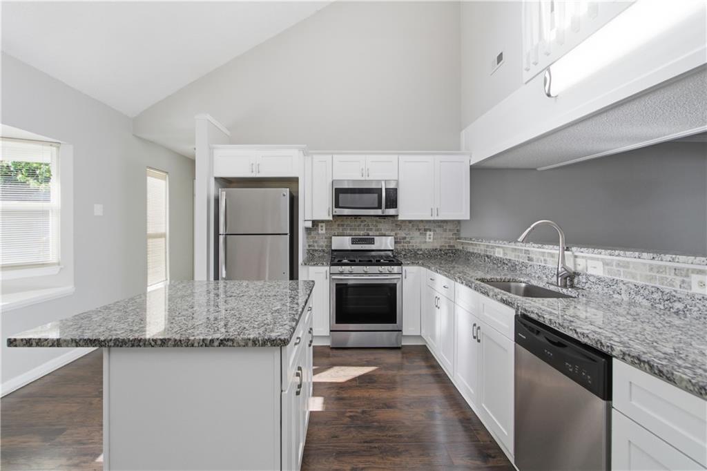 2988 Chipmunk Trail SE