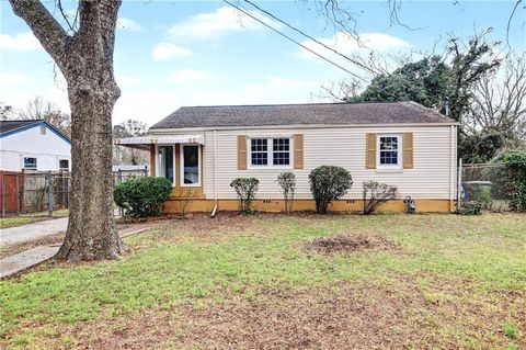 Photo of 2630 Loghaven Drive, Atlanta, GA 30318 (MLS # 7730172)