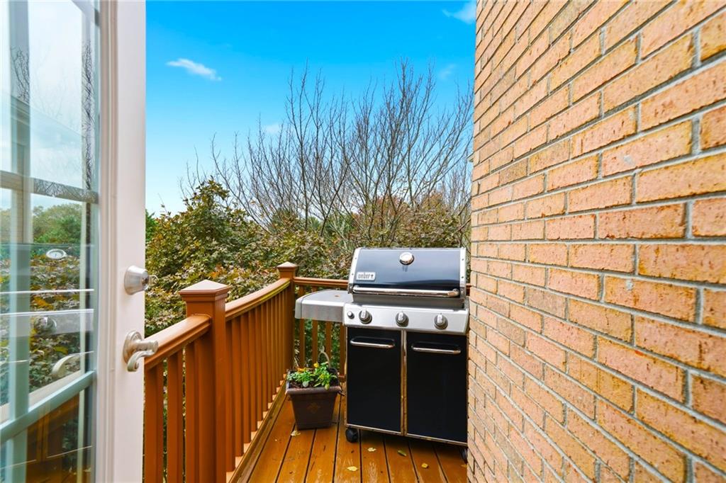 Chatsworth - Residential