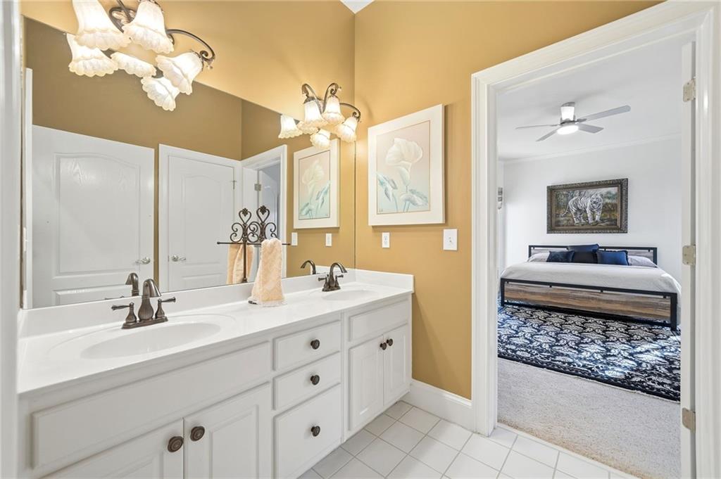 Chatsworth - Residential