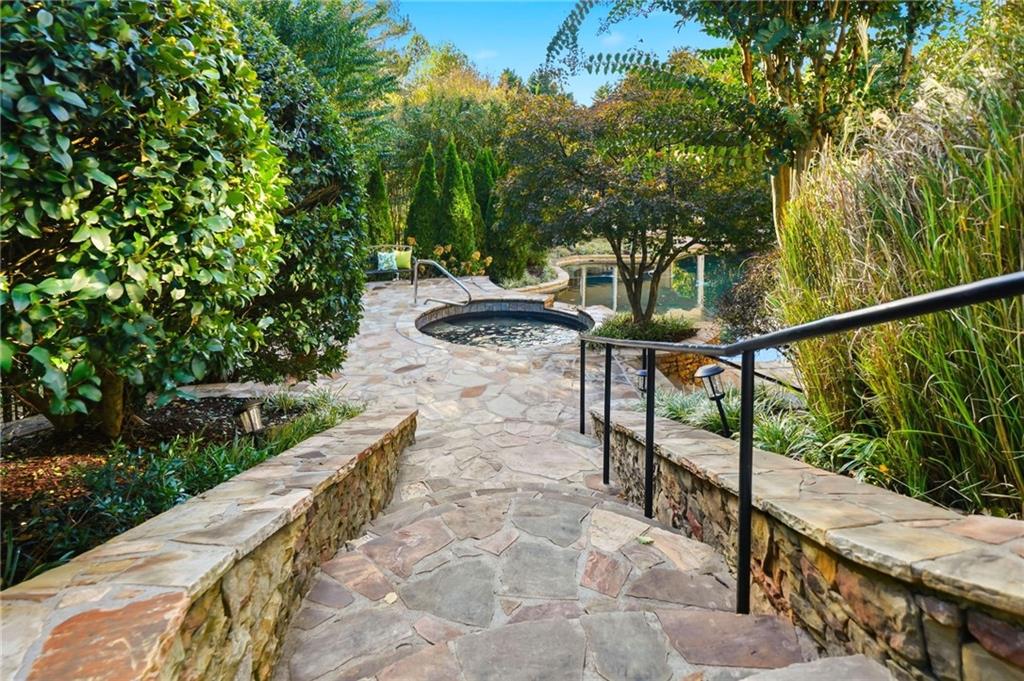 Chatsworth - Residential