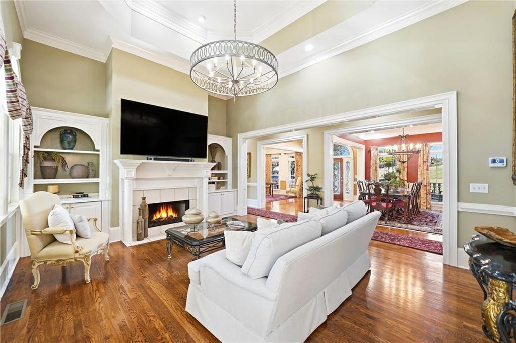 Chatsworth - Residential