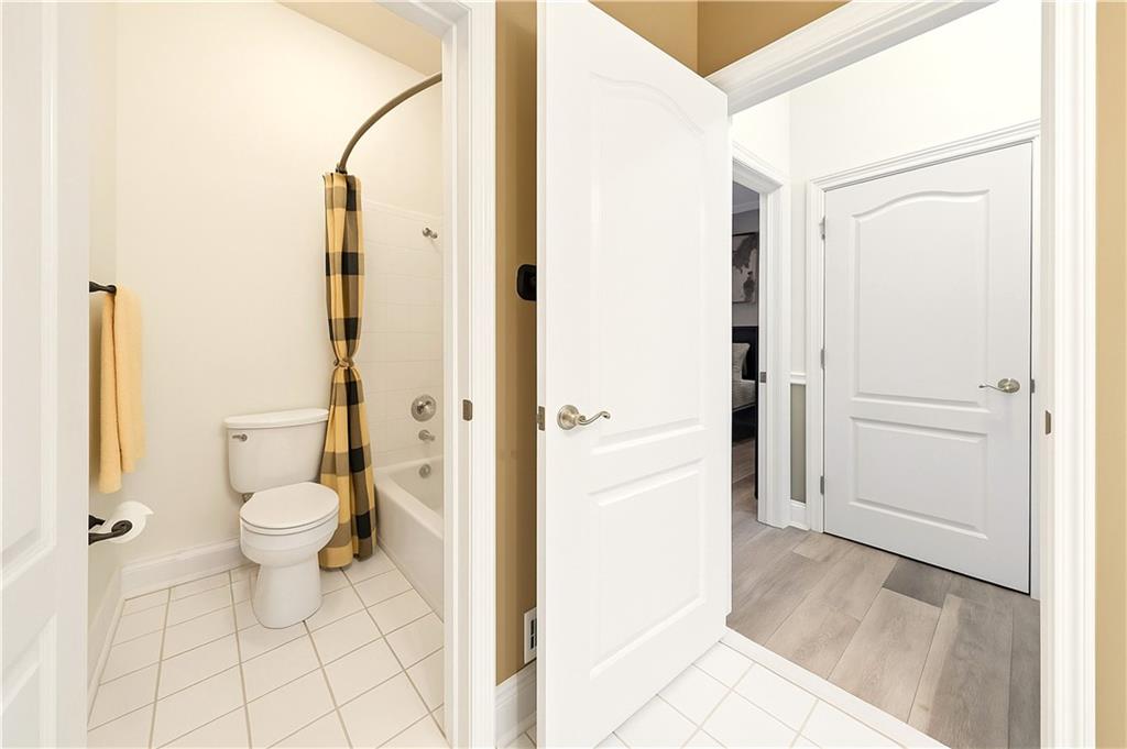 Chatsworth - Residential