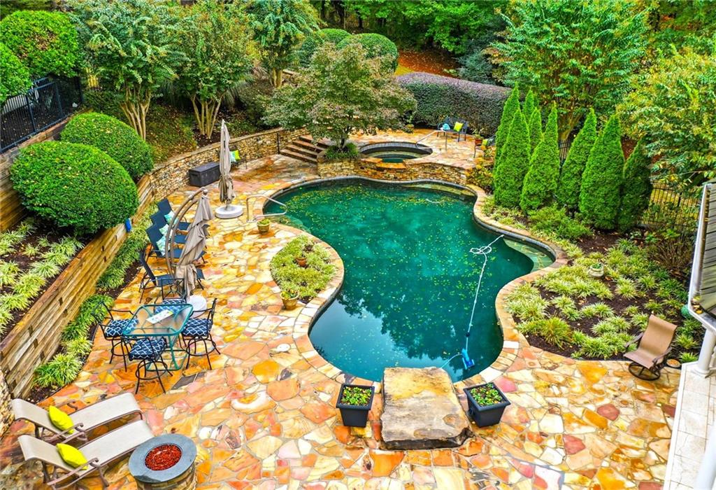 Chatsworth - Residential