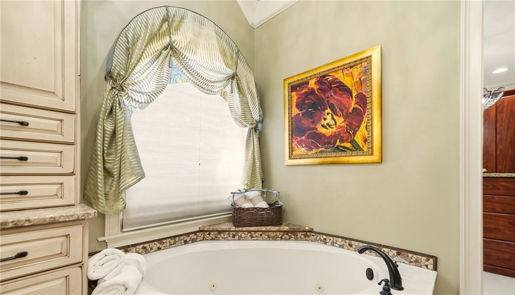 Chatsworth - Residential