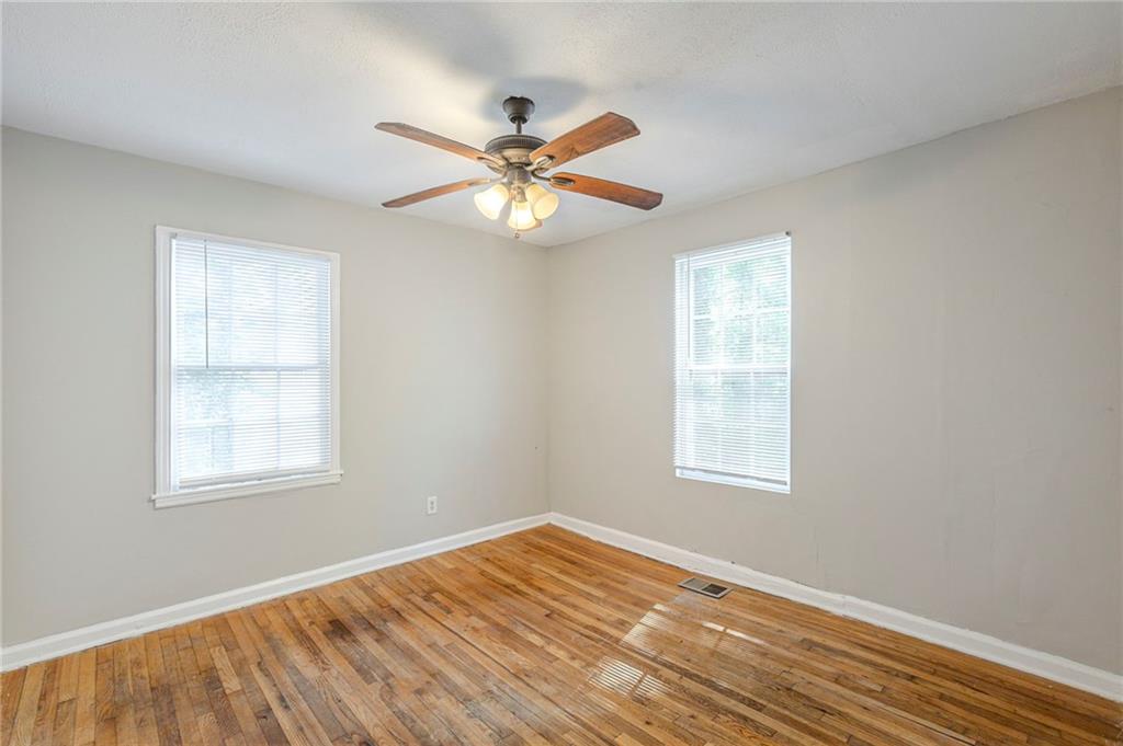 1328 Lockhaven Circle, Atlanta, Georgia image 11