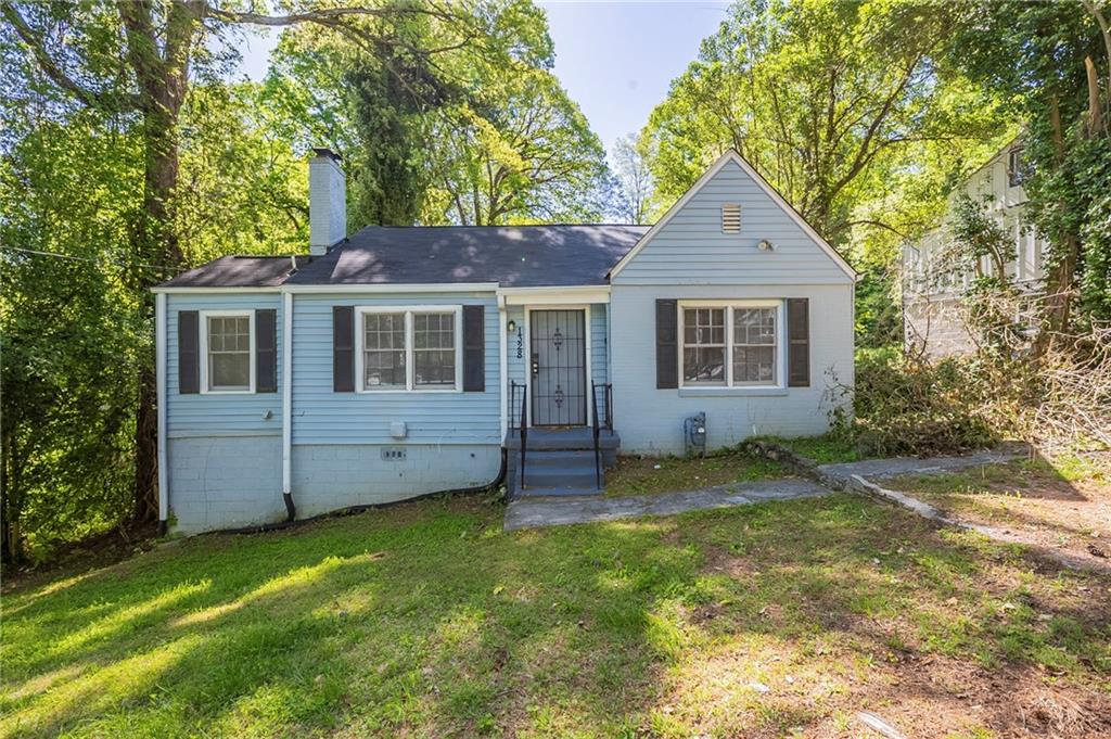 1328 Lockhaven Circle, Atlanta, Georgia image 1