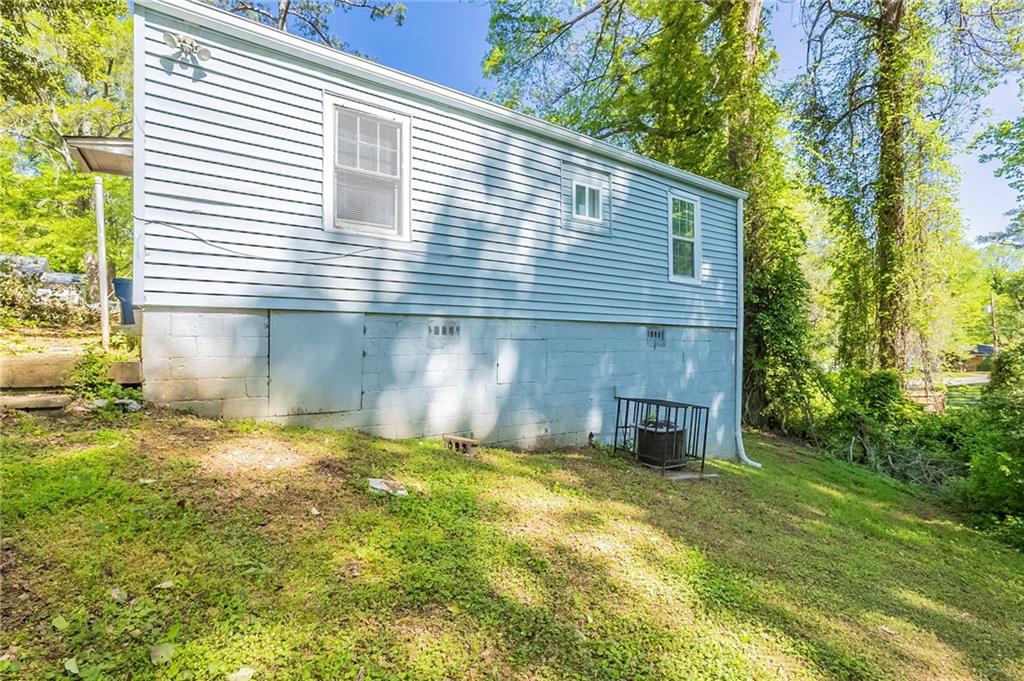1328 Lockhaven Circle, Atlanta, Georgia image 18