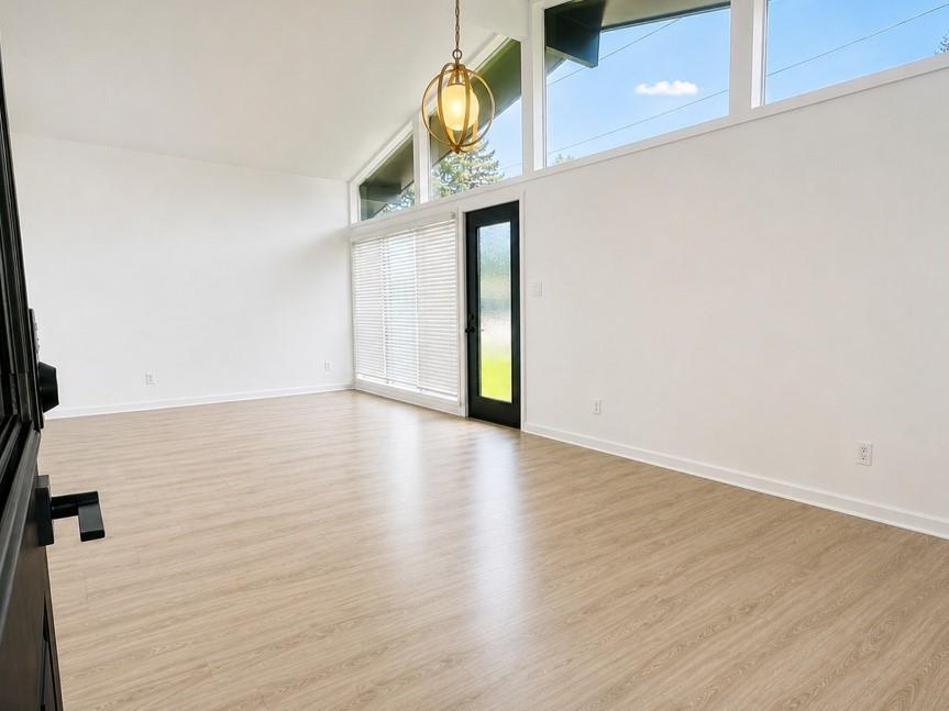 215 Maplewood Drive SW