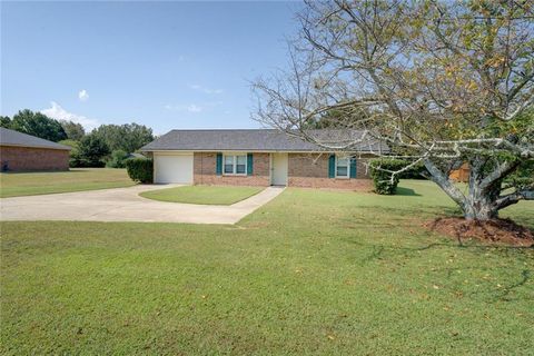 Homes For Sale - 845 Smyrna Road<br/> Conyers, GA 30094