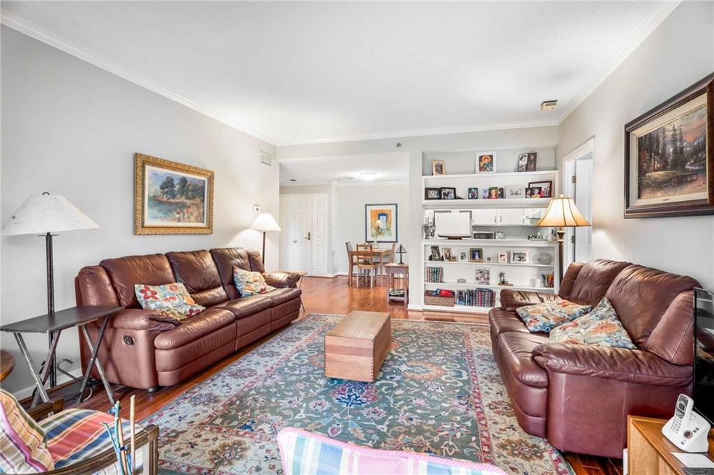 1800 Clairmont Lake A510