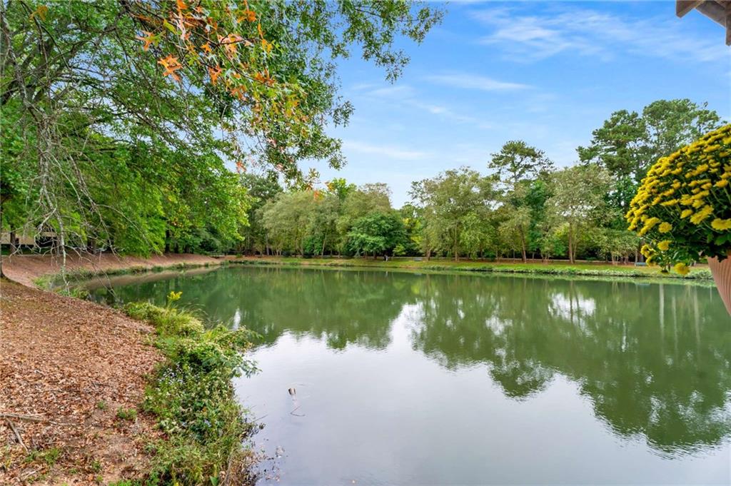 1800 Clairmont Lake A510