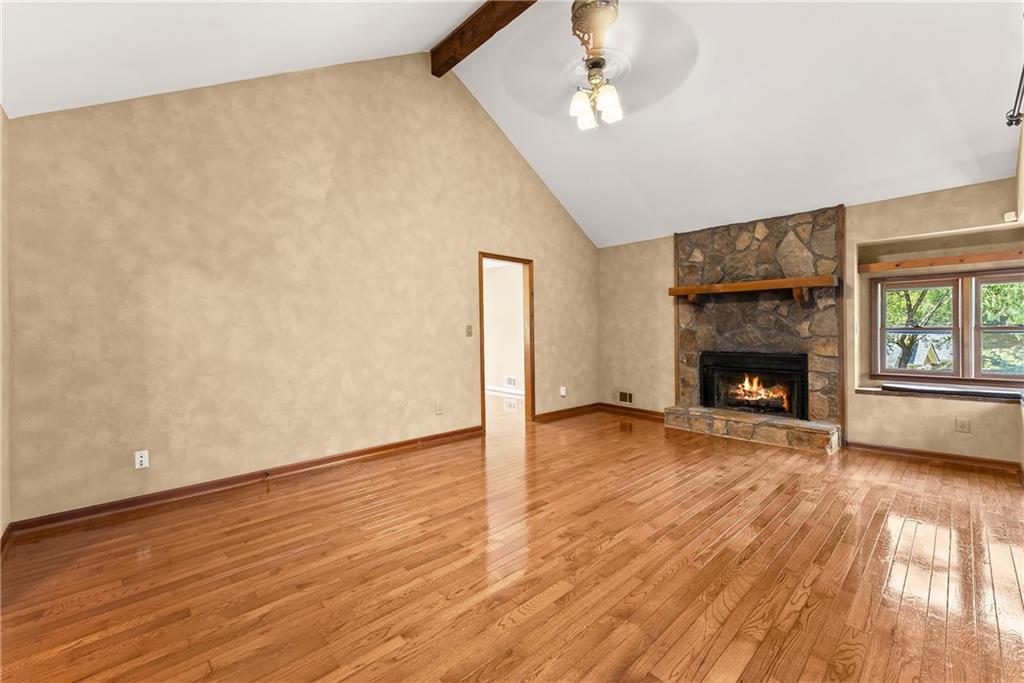 735 Calhoun Road