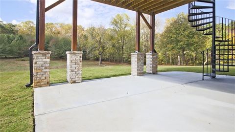 A home in Flowery Branch