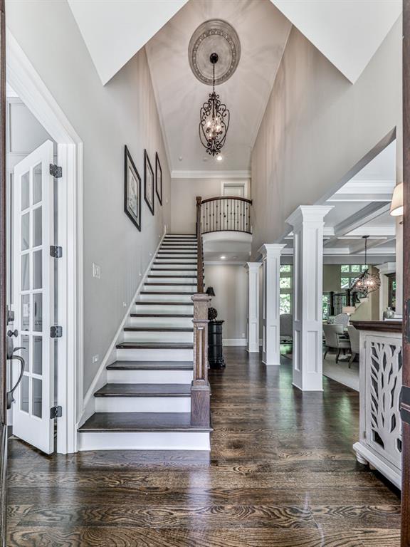 5039 Towne Lake HIlls North