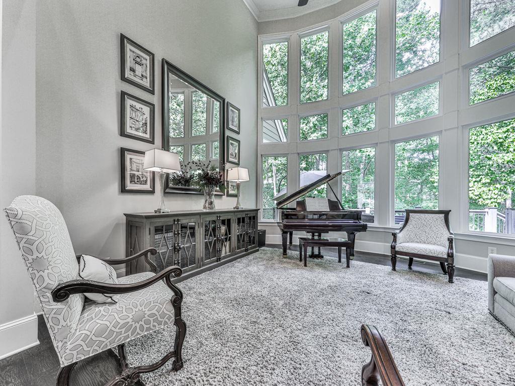 5039 Towne Lake HIlls North