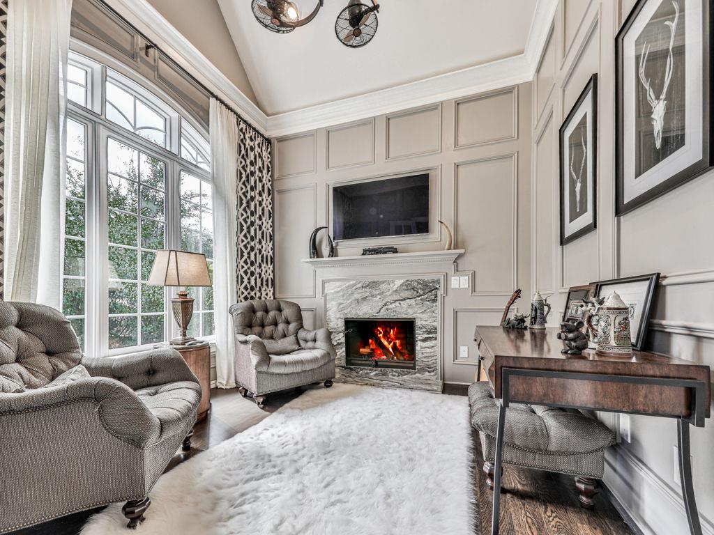 5039 Towne Lake HIlls North