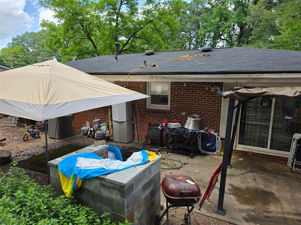 3293 OAKCLIFF Road