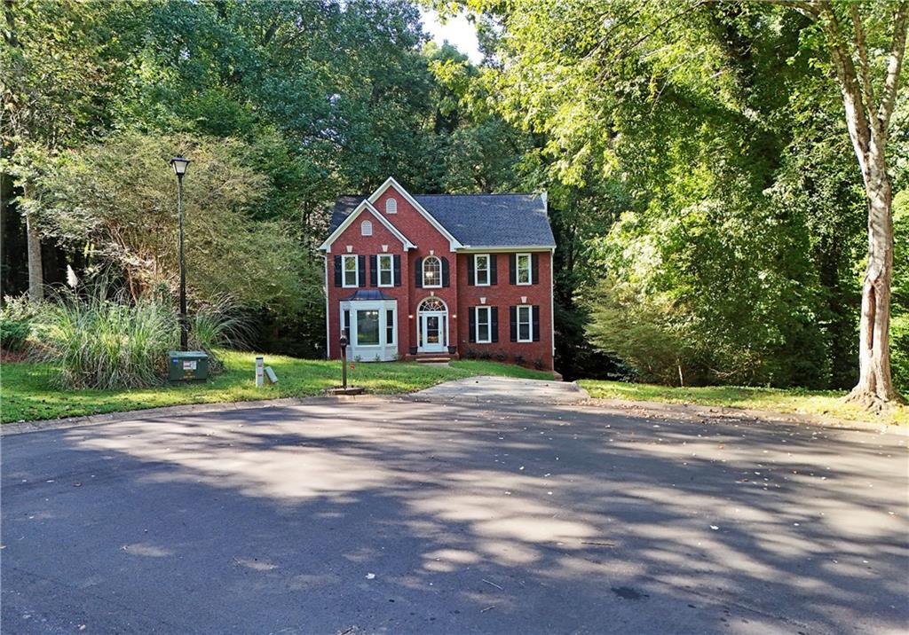 2130 Hickory Cove