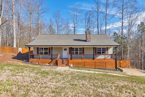 Homes For Sale - 366 Farmington Drive<br/> Temple, GA 30179