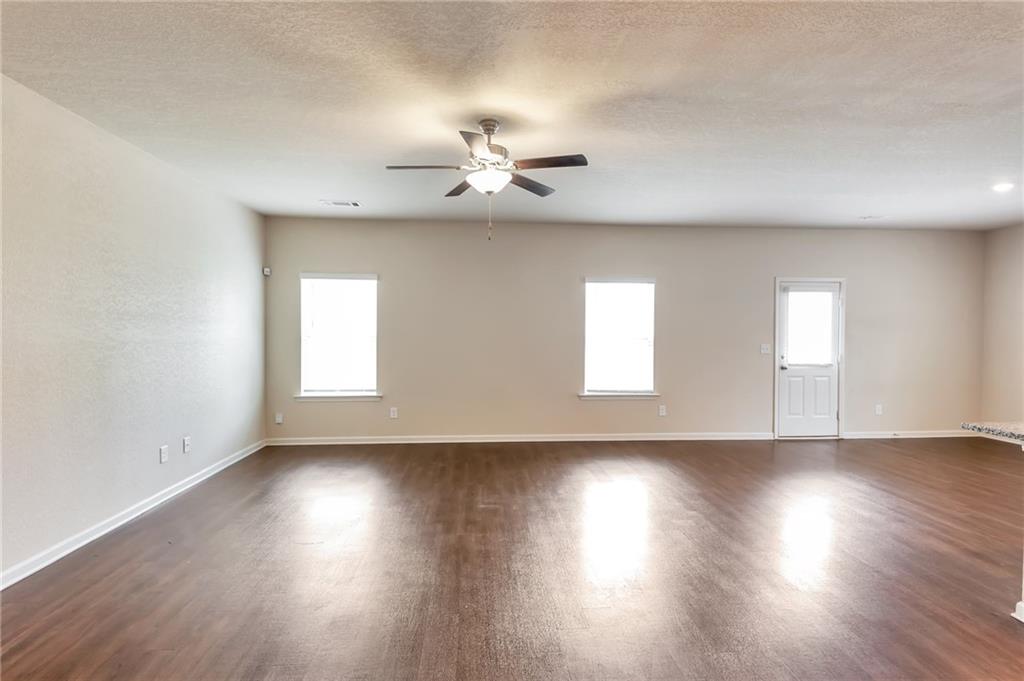 513 Moline Way