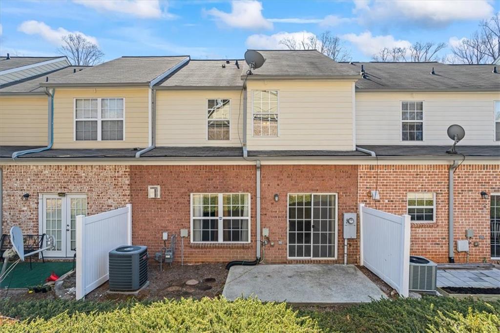 3815 Pleasant Oaks Drive, Lawrenceville, Georgia image 23