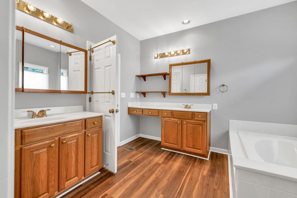 2825 Harbor Cove Court, Cumming, Georgia image 30