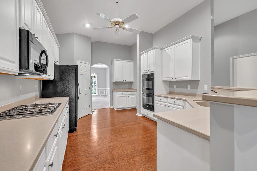 2825 Harbor Cove Court, Cumming, Georgia image 14