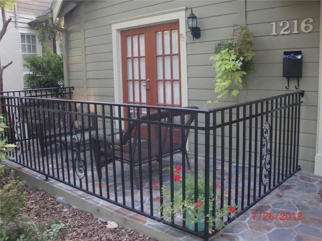 1218 N Highland Avenue NE