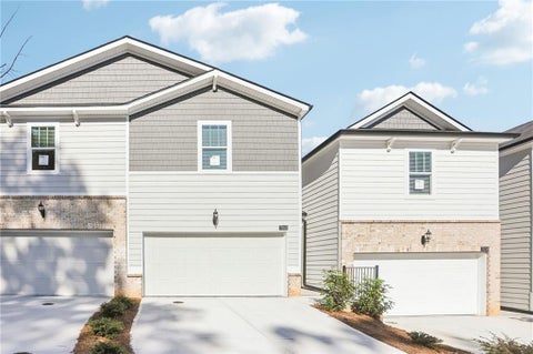 Townhouse For Sale - 7860 Marie Way<br/> Fairburn, GA 30213