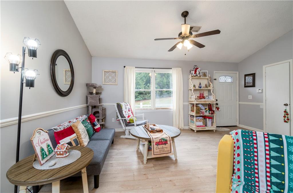 12 Black Jack Mountain Circle, Cartersville, Georgia image 3
