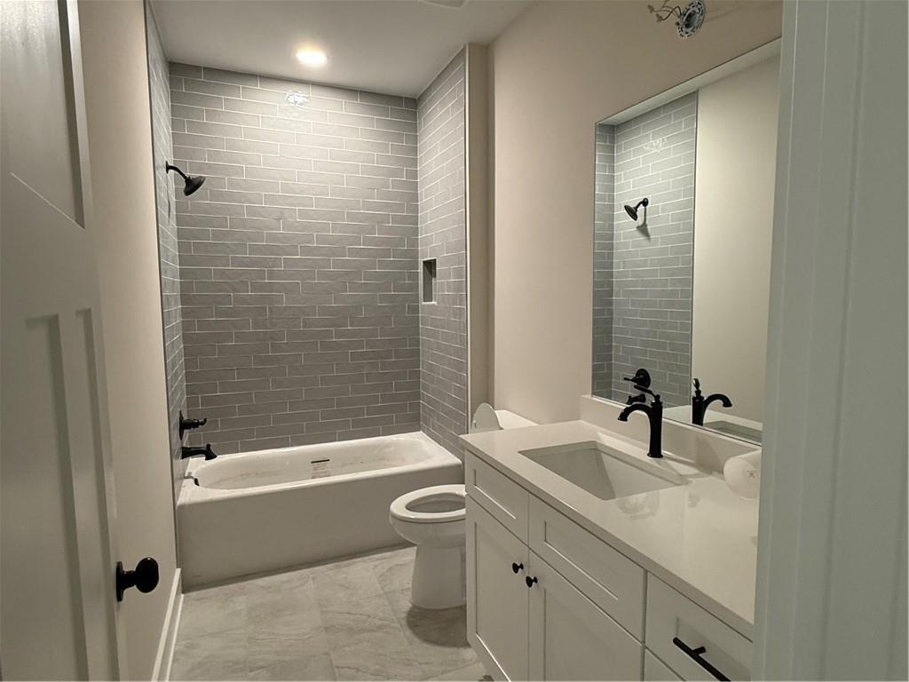 Hawks Crest - Residential