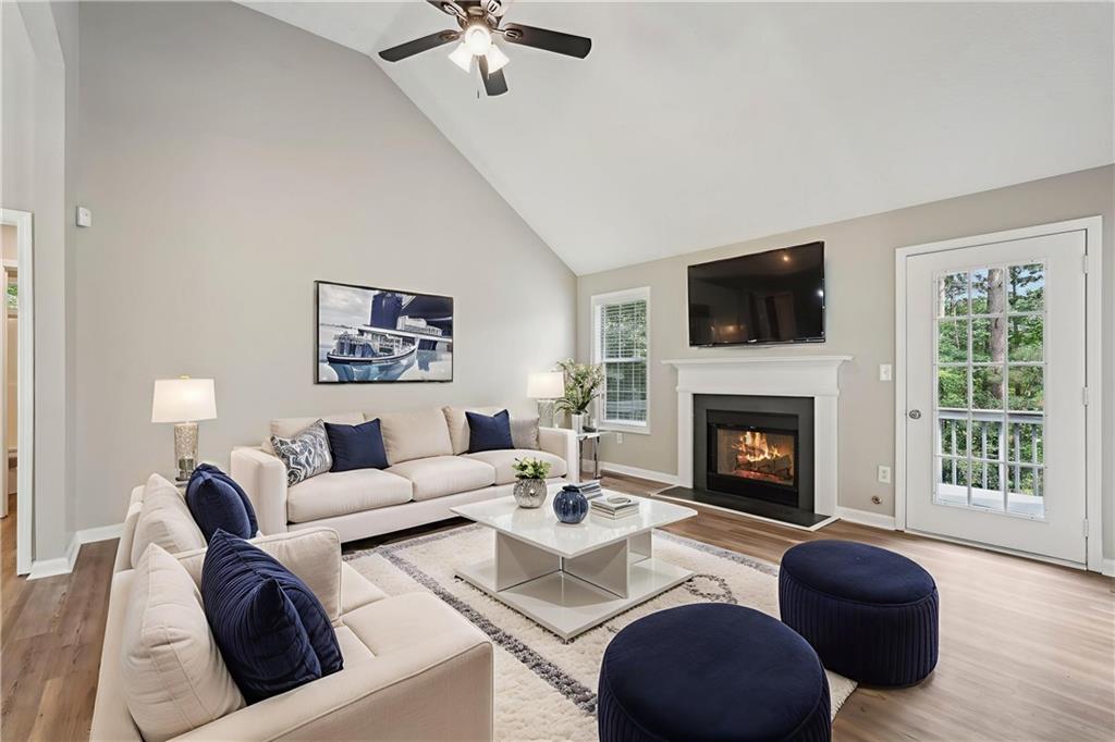 4005 Greentree Court