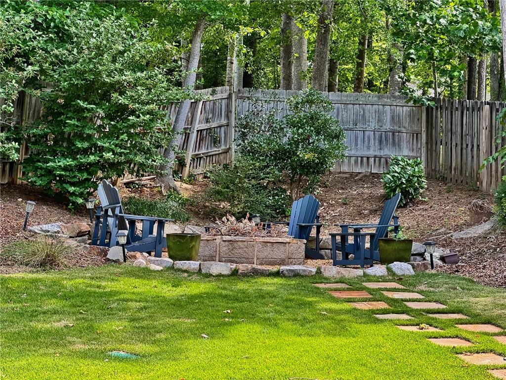3013 Braxton Court NW
