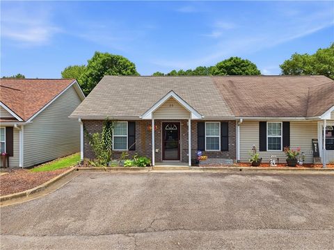 Townhouse For Sale - 30 Brittany Court #20<br/> Pickens County, Jasper, GA 30143
