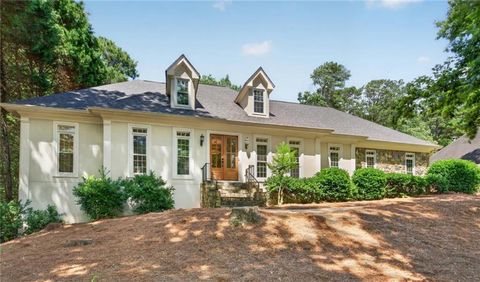 Homes For Sale - 125 Lazy Laurel Chase<br/> Roswell, GA 30076