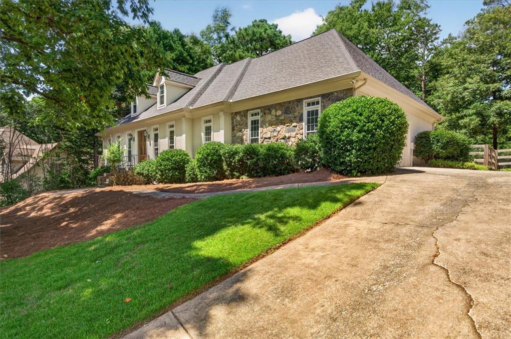125 Lazy Laurel Chase