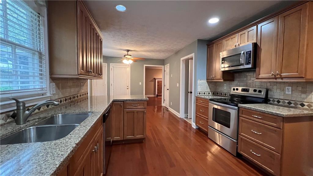 965 Meadowsong Circle, Lawrenceville, Georgia image 16