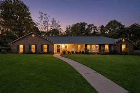 Photo of 870 Hickory Oak Hollow Holw, Roswell, GA 30075 (MLS # 7673908)